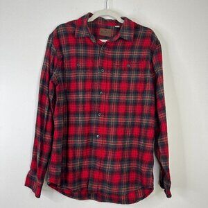 Men's Woolrich 100% Cotton Red Plaid Button Front Flannel Button Chest Pockets